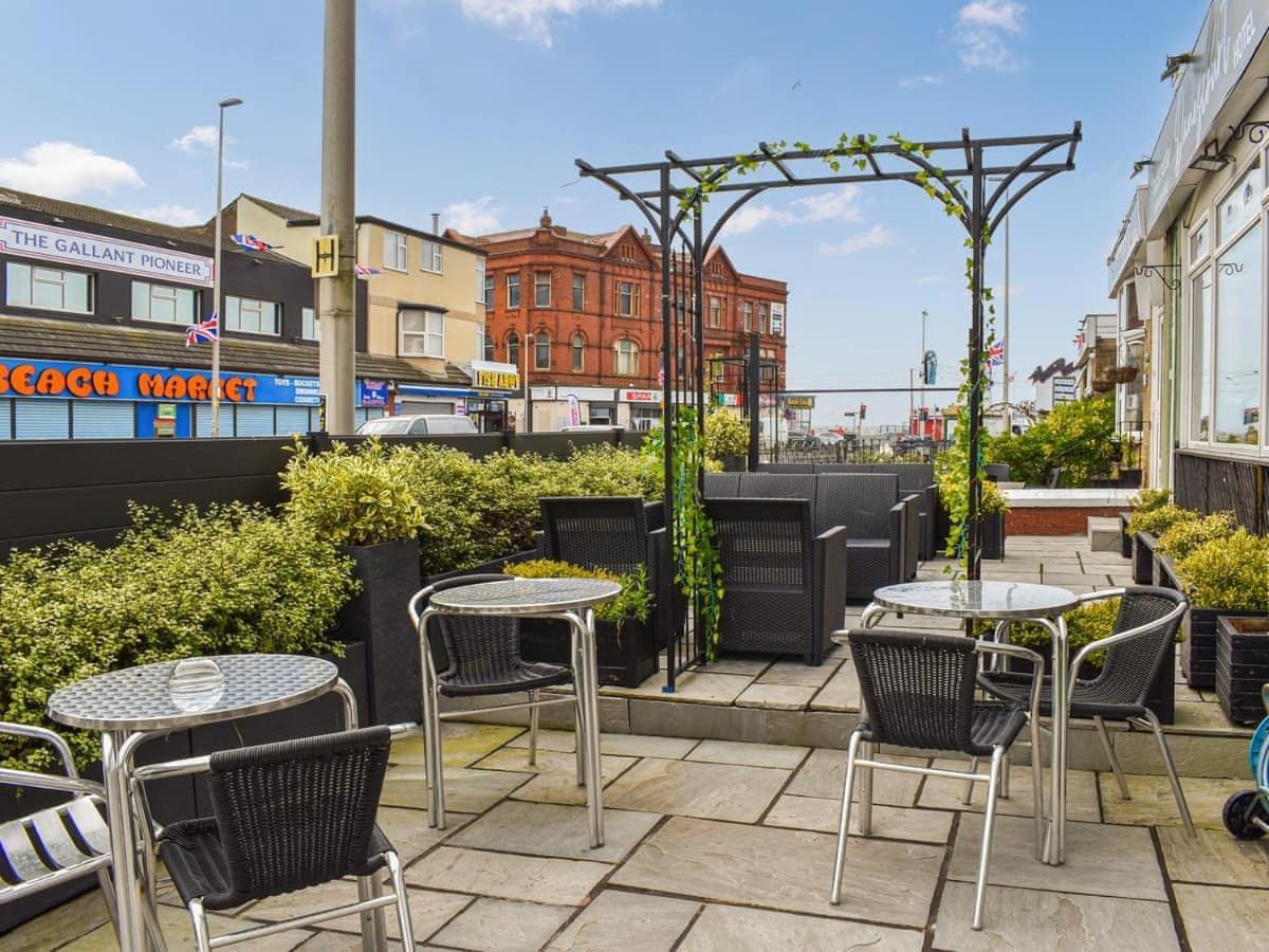 Hotel The Danescourt Blackpool Esterno foto