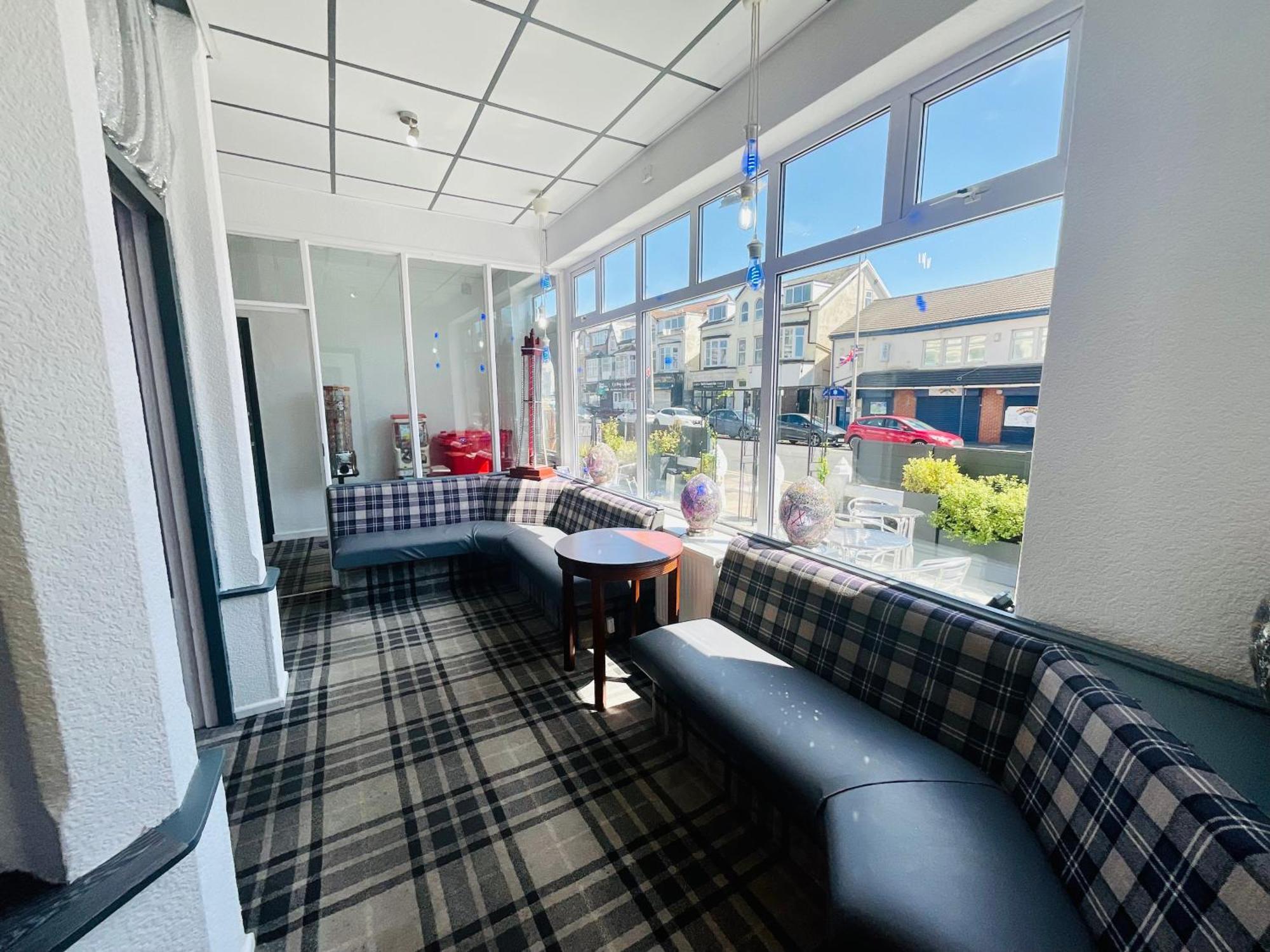 Hotel The Danescourt Blackpool Esterno foto